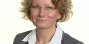 Vi skal hjælpe skoletrætte børn