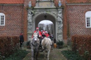 Lions Club Hvorslevs traditionelle Julemarked på Ulstrup Slot