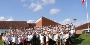 243 studenter fik huen på Favskov Gymnasium