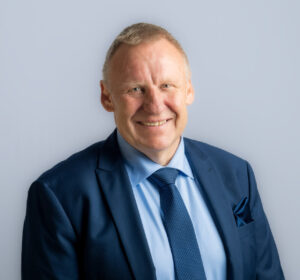 Et valg mellem kontorer og velfærd eller mellem mursten og mennesker?